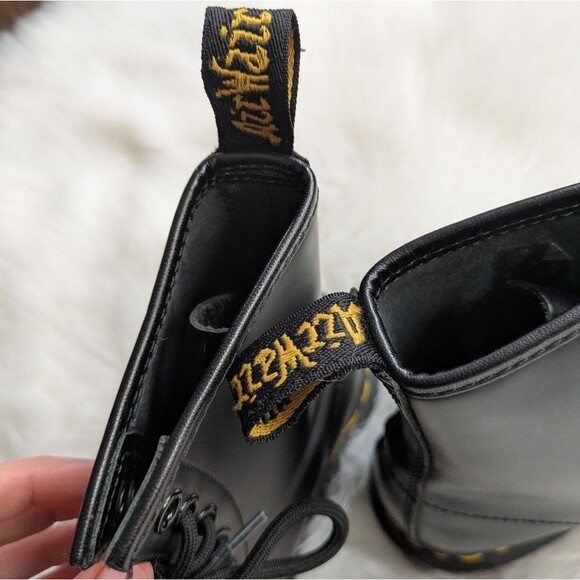 DR. MARTENS 1460 Shiny Smooth Black Leather Womens Boots size 6 - Picture 7 of 14